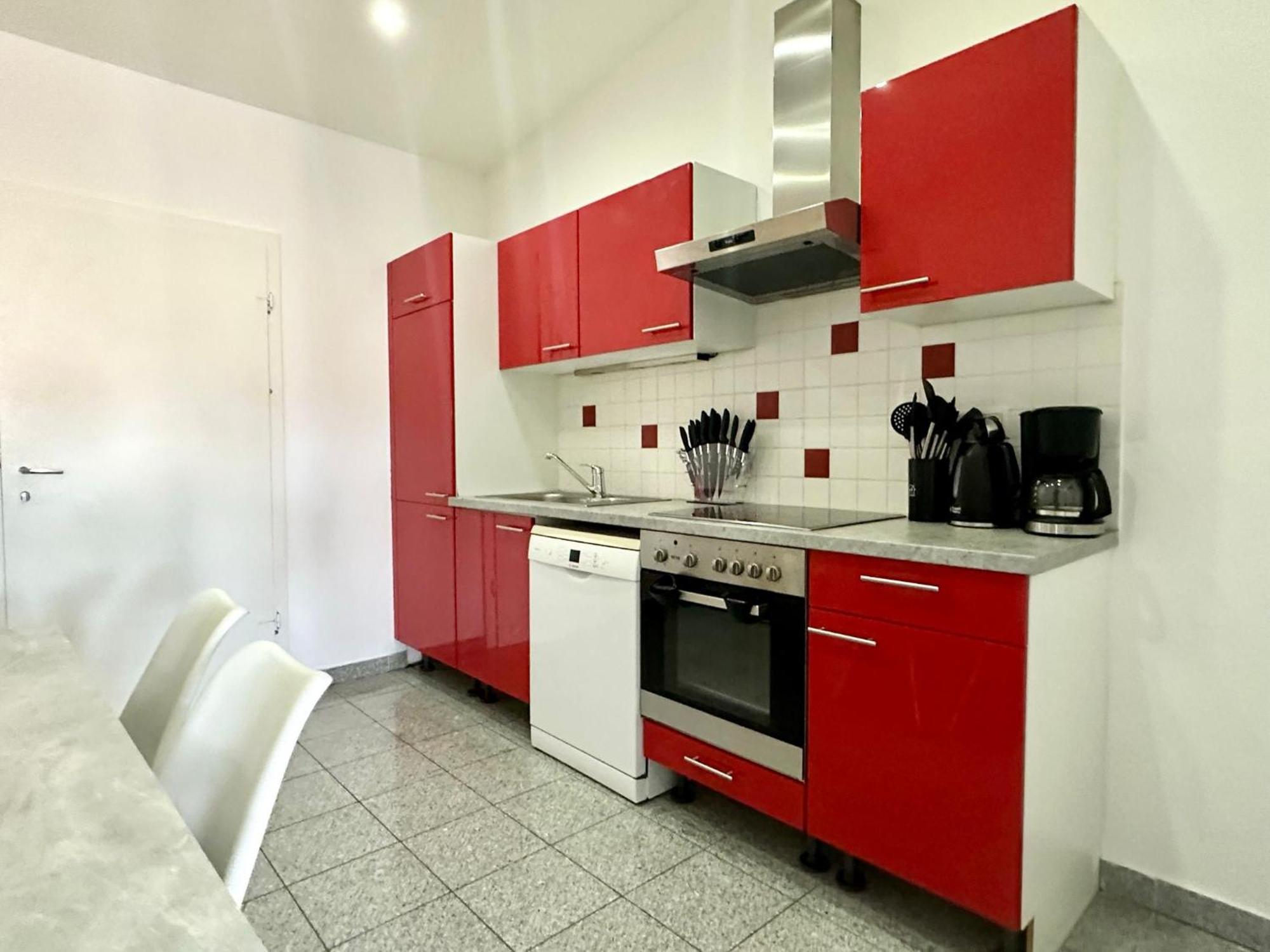 Apartments I 5 Minutes To Metro Вена Экстерьер фото
