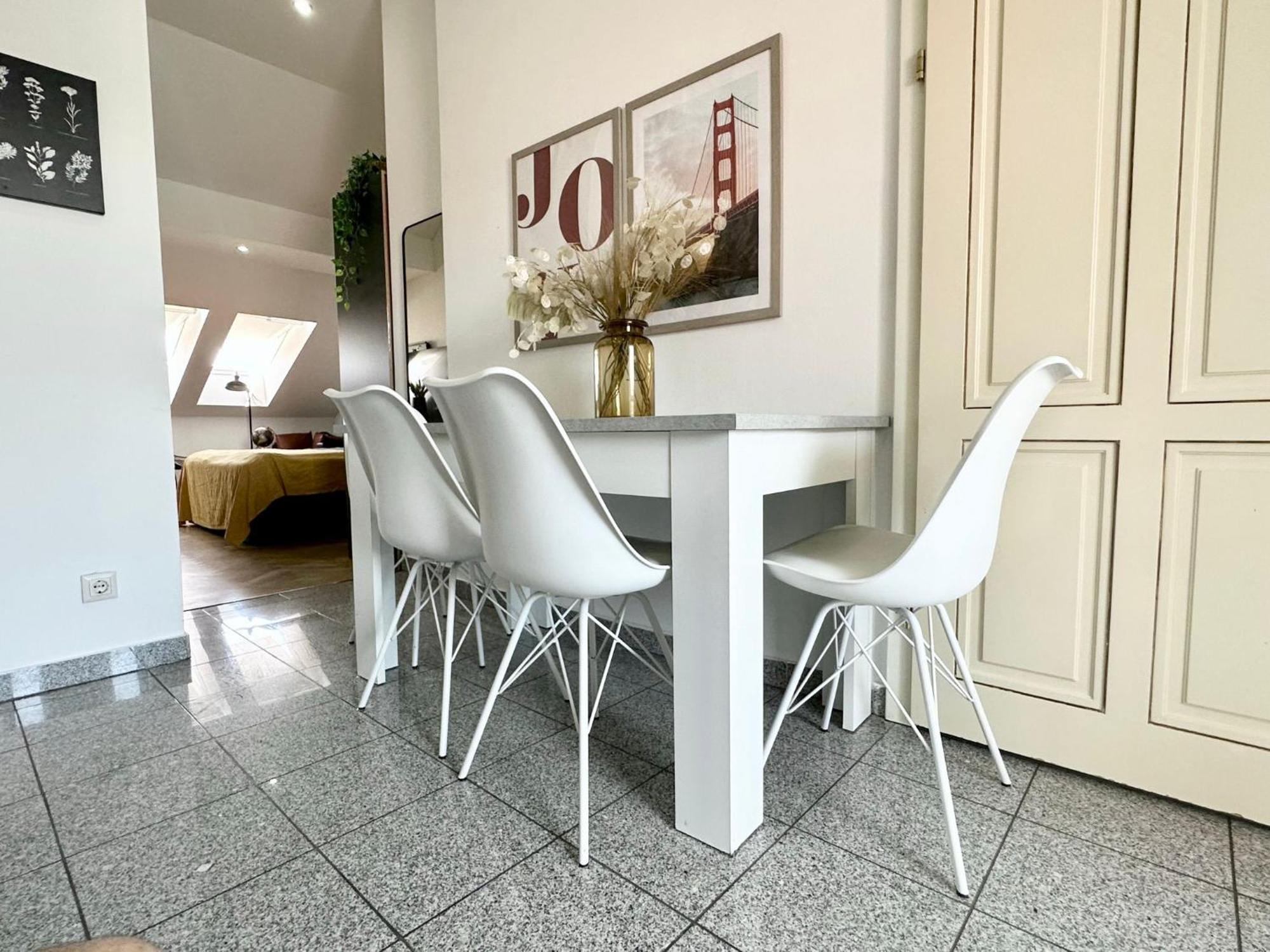 Apartments I 5 Minutes To Metro Вена Экстерьер фото