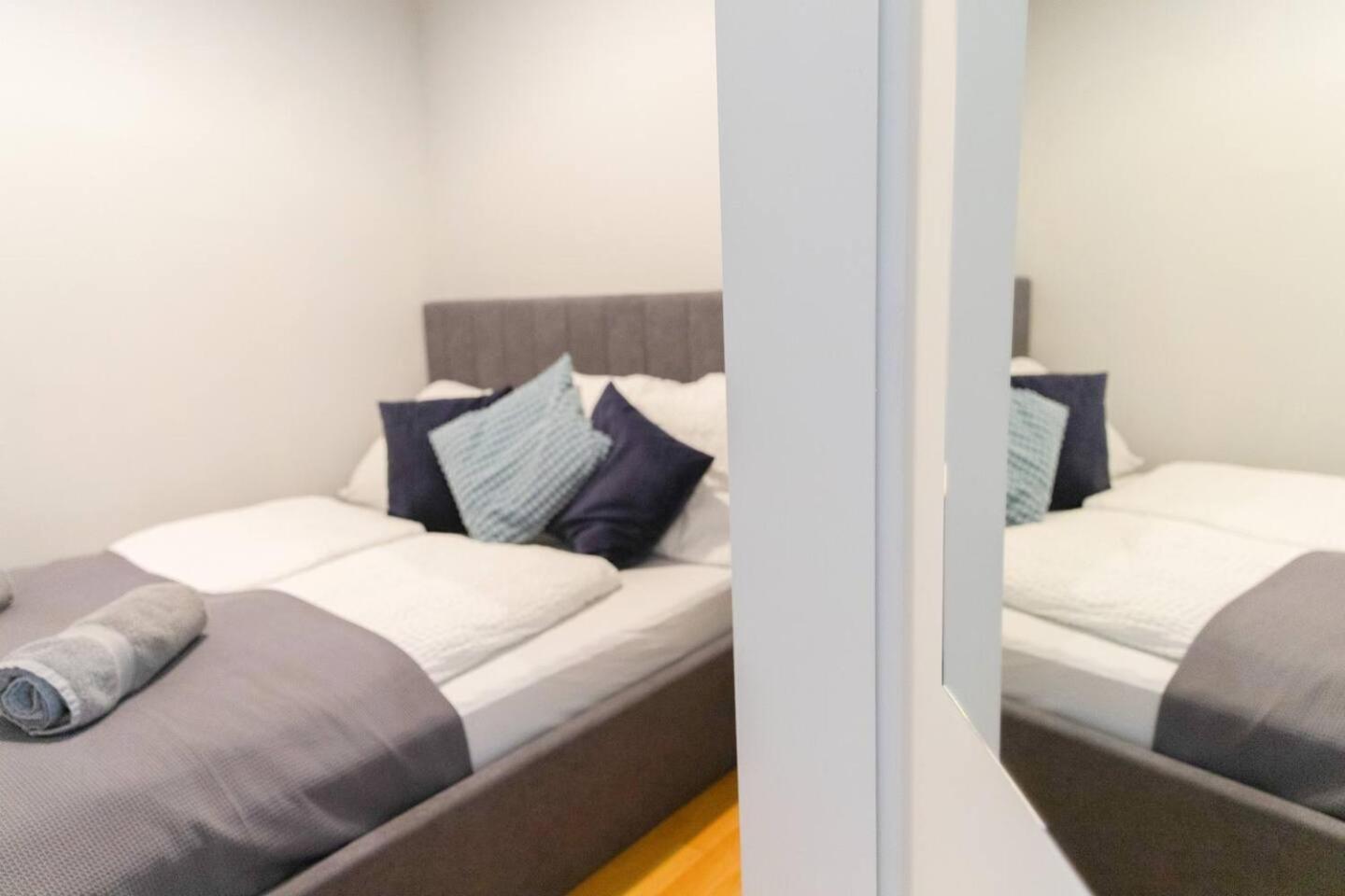 Apartments I 5 Minutes To Metro Вена Экстерьер фото